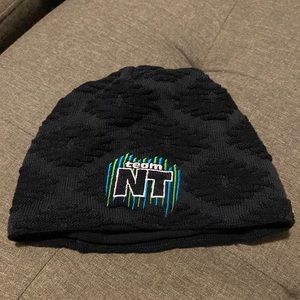 Karbon Ski Toque/ Winter Hat Beanie Team NT/NWT Canada